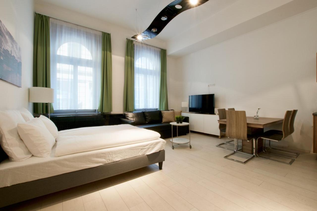 St. King 1 By Hi5 Apartments บูดาเปสต์ ภายนอก รูปภาพ