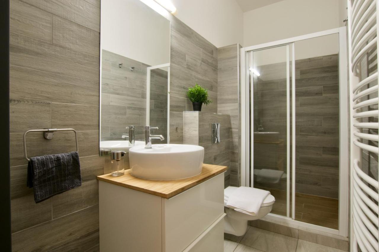 St. King 1 By Hi5 Apartments บูดาเปสต์ ภายนอก รูปภาพ