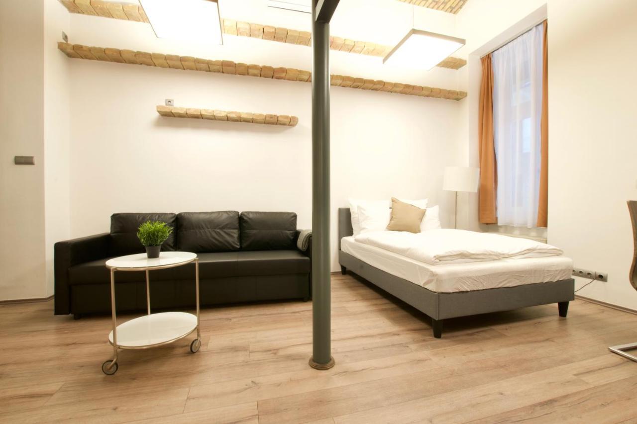 St. King 1 By Hi5 Apartments บูดาเปสต์ ภายนอก รูปภาพ